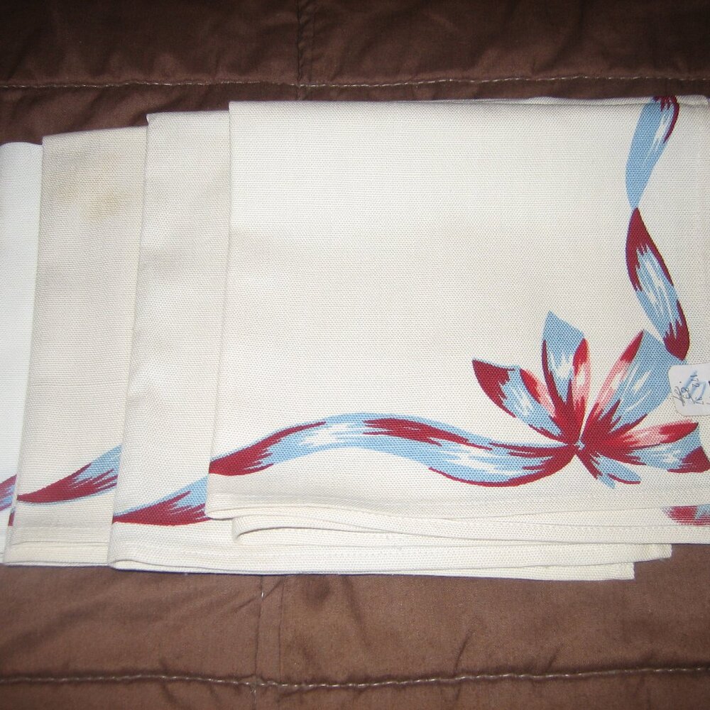 Gorgeous Vintage Linen Napkin Set